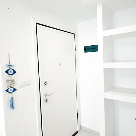 By The Sea Perea Peraía